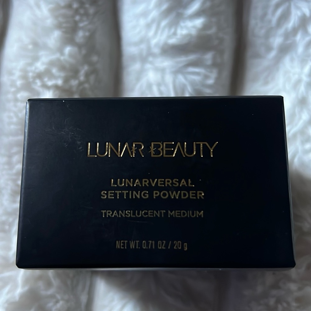 Lunar beauty - Picture 3 of 6